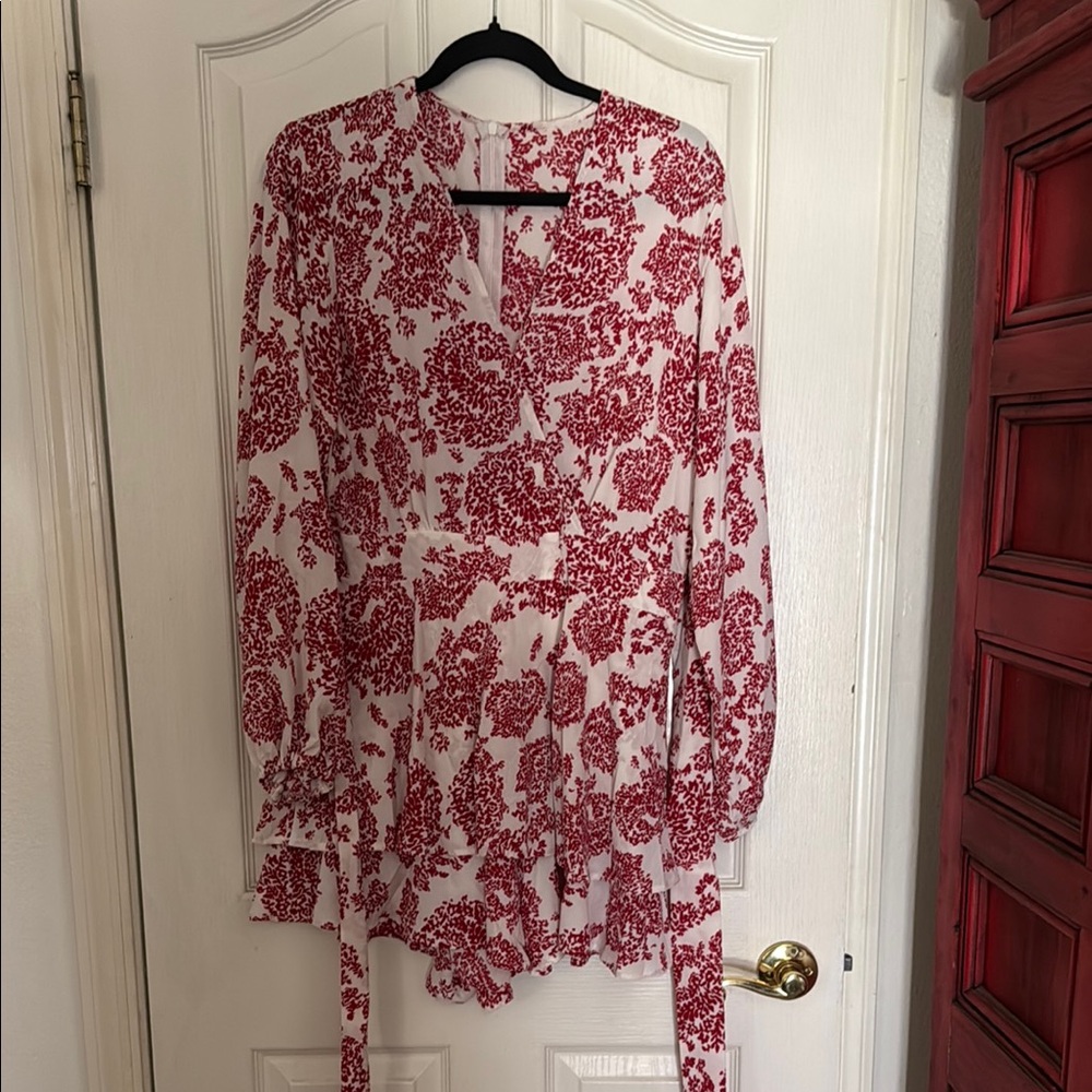 Floral Red and White Women's Top